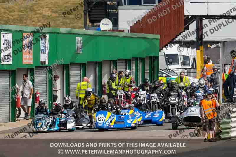 Vintage motorcycle club;eventdigitalimages;mallory park;mallory park trackday photographs;no limits trackdays;peter wileman photography;trackday digital images;trackday photos;vmcc festival 1000 bikes photographs